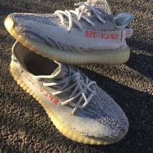 YEEZY BLUE TINTS (trade or offer)
